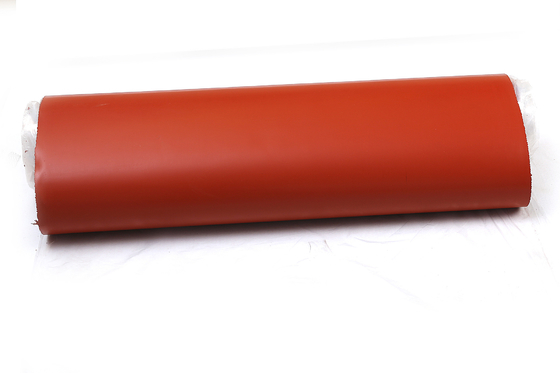 La gomma di silicone rossa ha ricoperto il tessuto della vetroresina di resistenza al calore